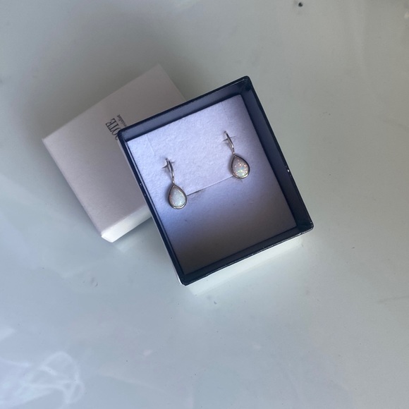 Opal earrings - Picture 2 of 3